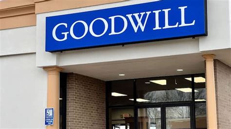 Is goodwill open today - Store Hours. Monday- Saturday: 9 AM-8 PM Sunday: 1 PM- 5 PM. ... Goodwill Tell City 213 Orchard Hill Drive Tell City, IN. Goodwill Jasper 201 U.S. Hwy 231 Jasper, IN ... 